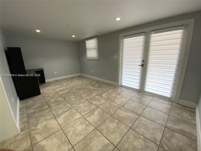 Building Photo - 14343 SW 115th Terrace