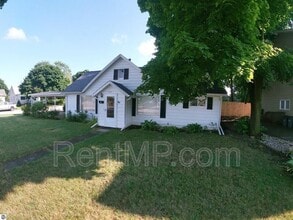 Building Photo - 620 E Gaylord St