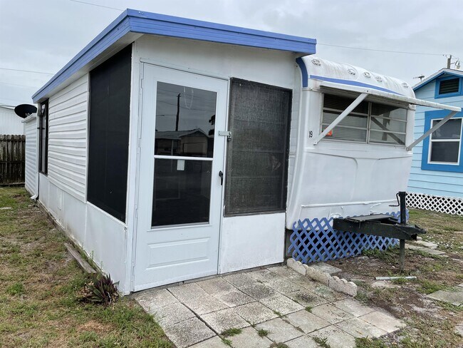 Building Photo - 30346 FL-78