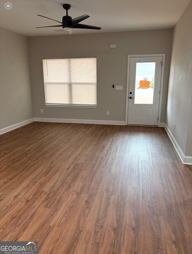 Building Photo - 121 Johnson St