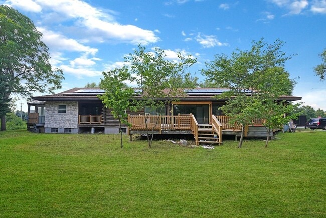 Building Photo - 11110 Highland Dr