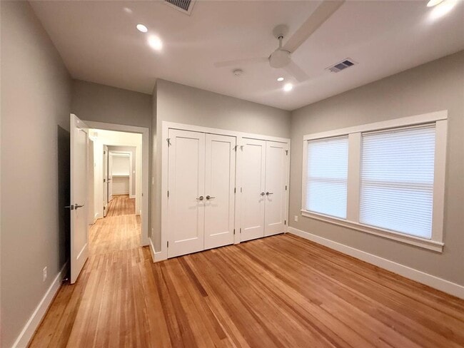Building Photo - 1506 Sul Ross St