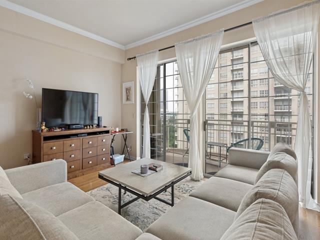 Building Photo - 3225 Turtle Creek Blvd