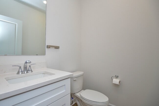 Building Photo - 266 Tiger Lily Dr