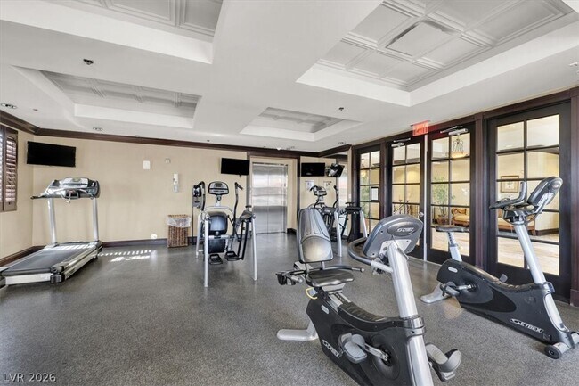 Building Photo - 2405 W Serene Ave