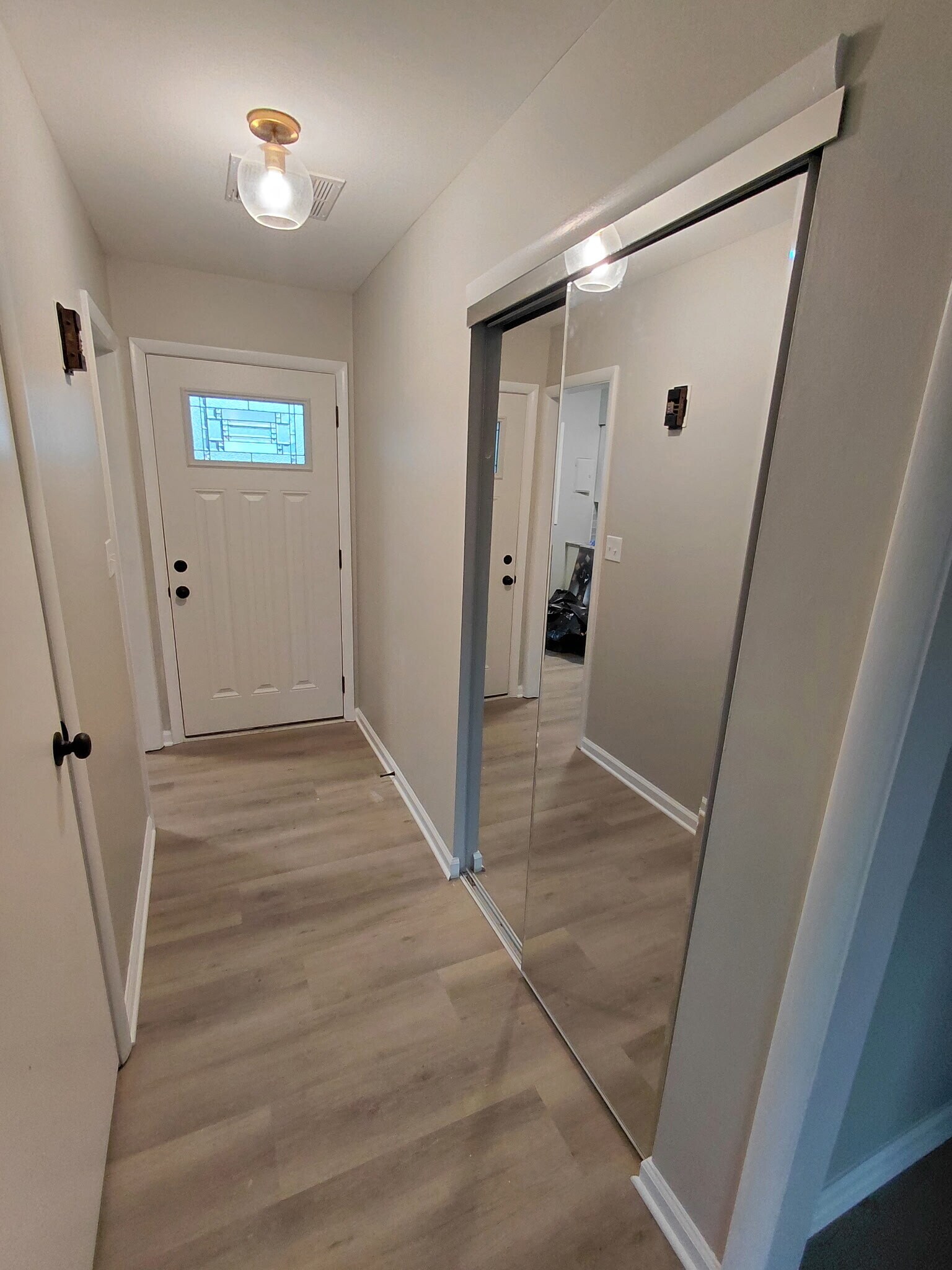 Building Photo - 23 Steele Cir