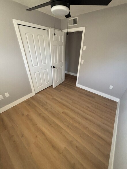 Building Photo - 5500 Huber Dr