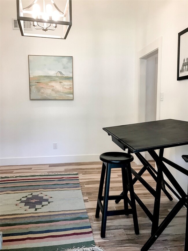 Building Photo - 5 Sandlily Ct