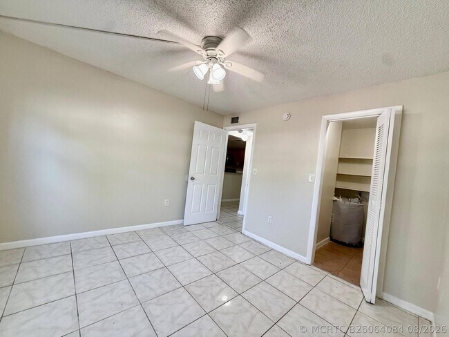 Building Photo - 700 SW 81st Ave