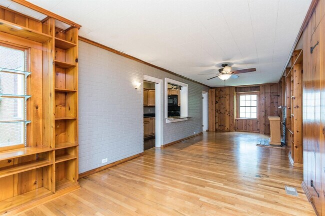 Building Photo - 224 Lackawanna Rd