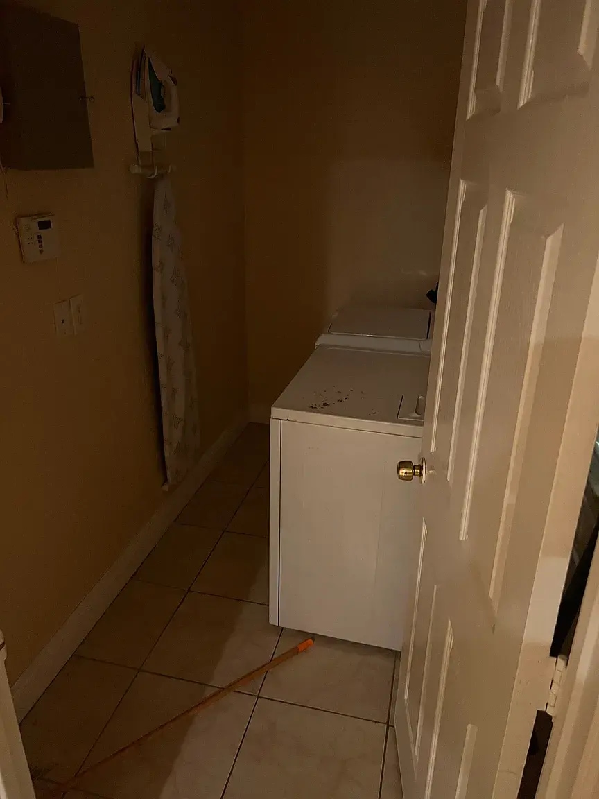 Building Photo - 813 NW 19th Ave