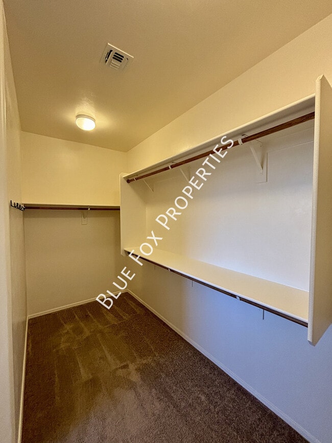 Building Photo - 9906 N Niobrara Way