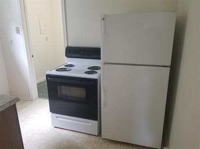Building Photo - Free Application Fee — Refunded Upon Approval Through August 31! Available Now | Charming 2BR Apa...