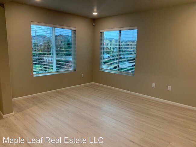 Building Photo - 3 br, 2.5 bath House - 32661 Ten Trails Pk...