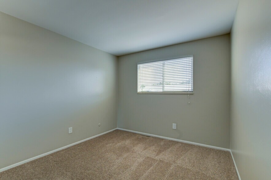 Building Photo - 7913 Chase Cir