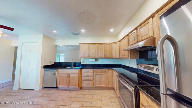 Building Photo - 871 Southern Pine Trail