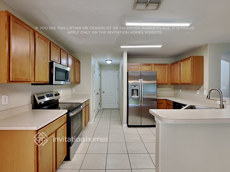 Building Photo - 12518 Chenwood Ave