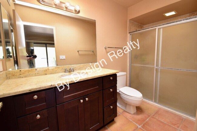 Building Photo - Updated Sunrise at Presidio 2 Bed 2 Bath Townhome