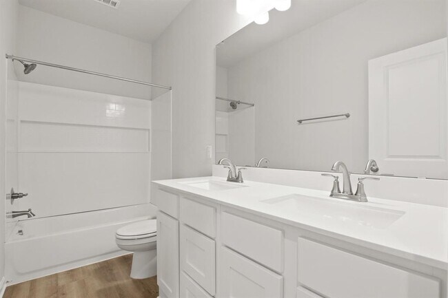 Building Photo - 209 Banyon Dr