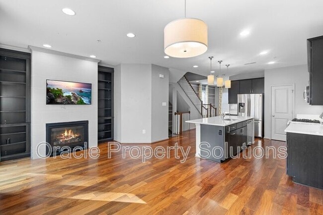 Building Photo - 1201 Falcon Point Dr