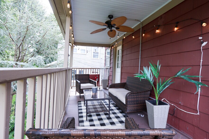 Building Photo - 247 Savin Hill Ave