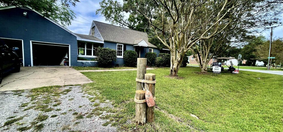 Building Photo - 3801 Seaford Rd