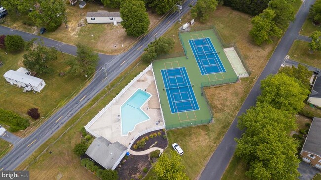 Building Photo - 521 Harbor Rd