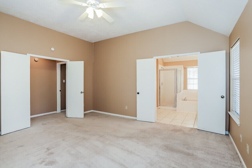 Building Photo - 4910 Stone Harbor Dr