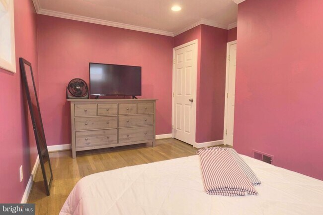 Building Photo - 11014 Troy Rd