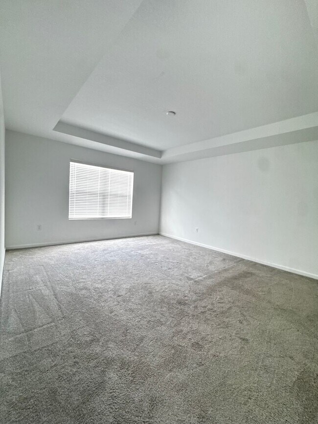 Building Photo - Spacios 4 Bedroom Home for Rent in Orlando - Available NOW!