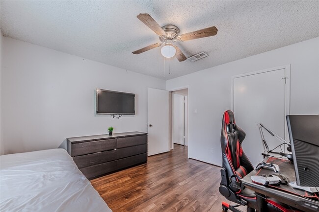 Building Photo - 14228 Misty Meadow Ln