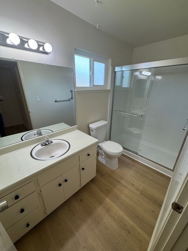 Building Photo - 2761 Larkspur Ln
