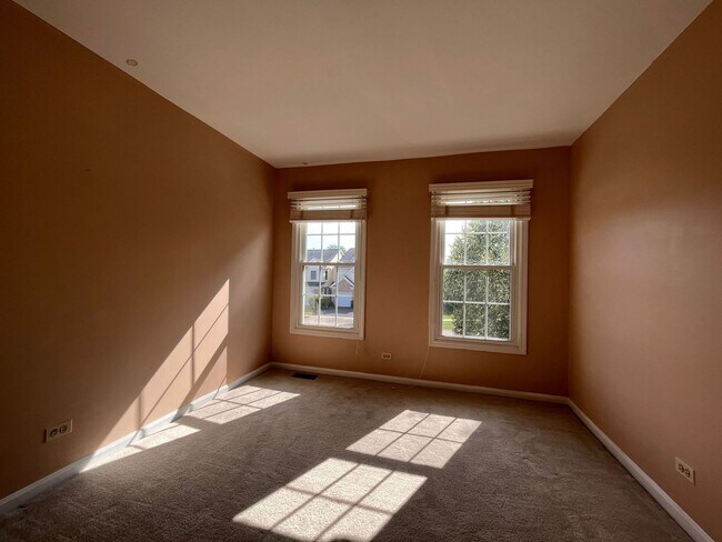 Building Photo - 4891 Turnberry Dr