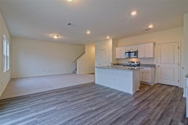 Building Photo - 109 Gemsbok Rd