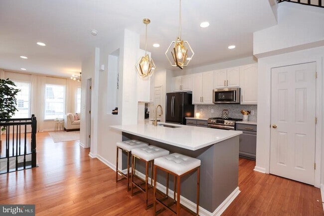 Building Photo - 12703 Gartney Ln