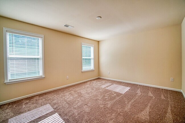 Building Photo - 580 Millsgate Cir