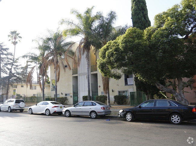 Building - Mayur Town Homes