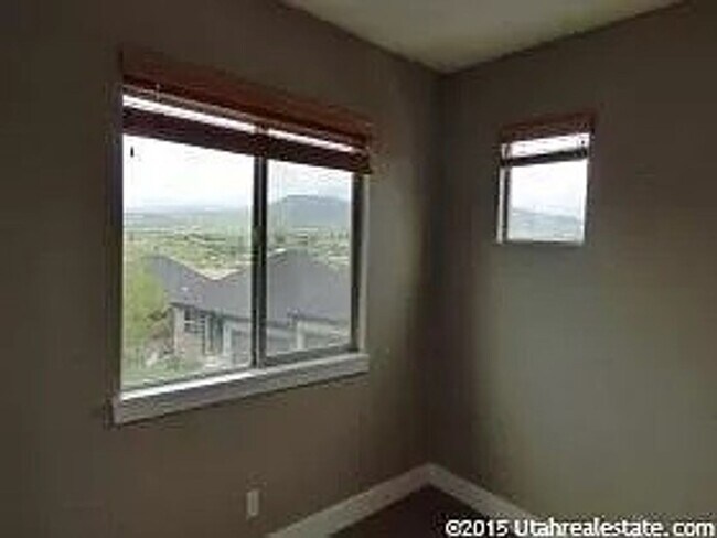 Building Photo - Lehi 3 Bedroom Town Home Pets OK