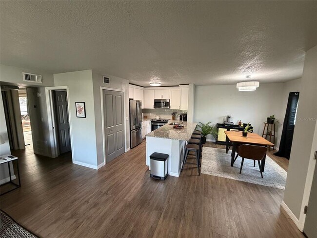 Building Photo - 110 Killarney Bay Ct