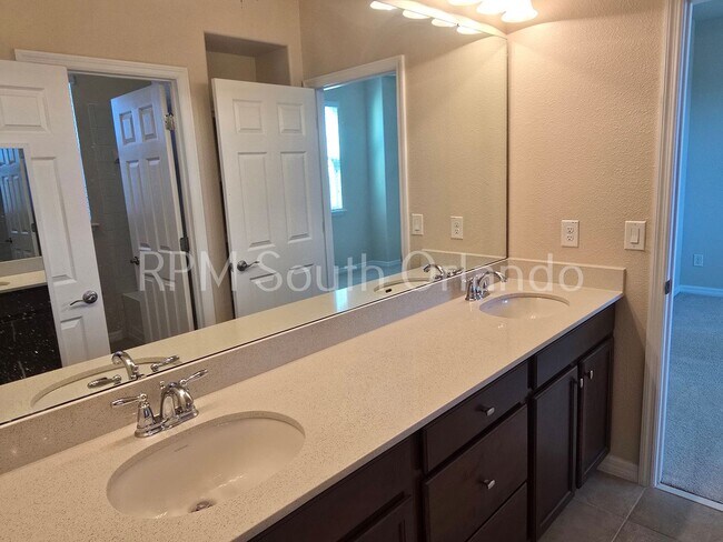 Building Photo - Millennia Park