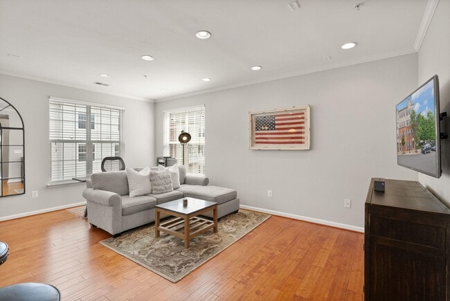 Building Photo - 9502 Lee Ct