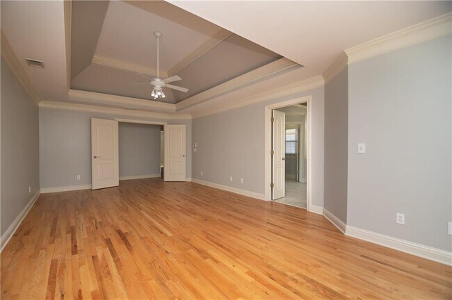 Building Photo - 4012 Erin Dr