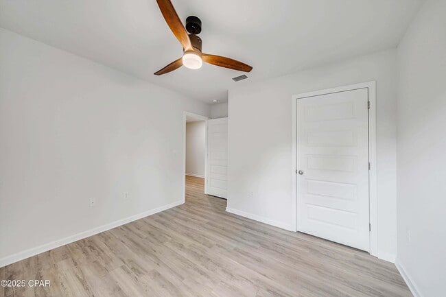 Building Photo - 2304 Aquarius Dr