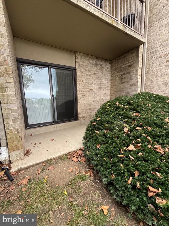 Building Photo - 6149 Edsall Rd