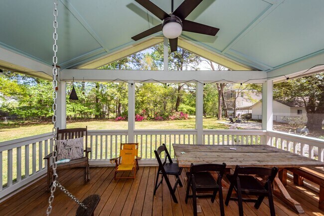 Building Photo - 4 Bedroom, 3 Bathroom Home in Magnolia Ranch - West Ashley