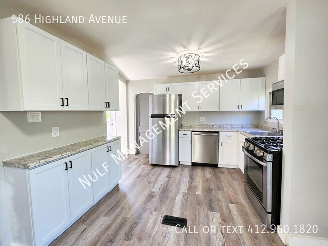 Primary Photo - 586 Highland Ave