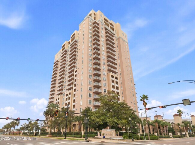 Building Photo - 400 E Bay St