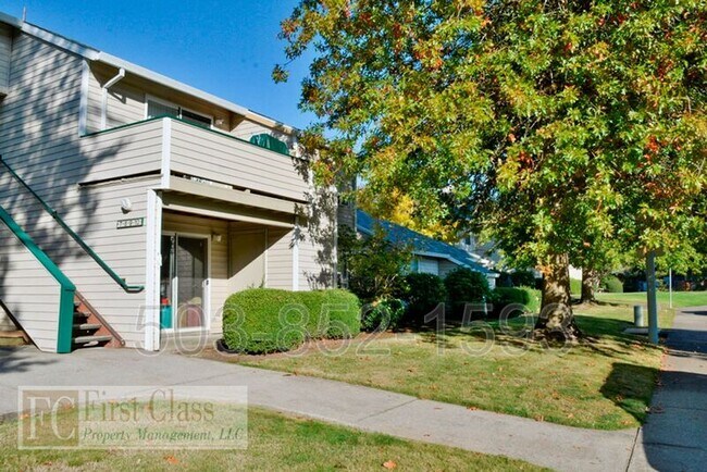 Building Photo - 1255 NW 183rd Ave