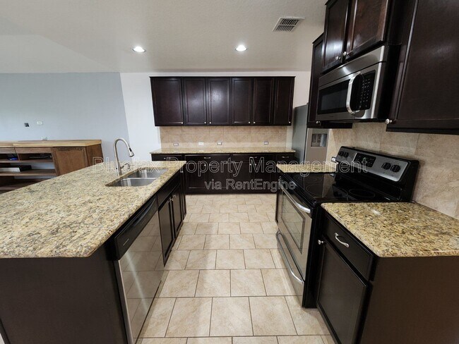 Building Photo - 11723 Verdis Vly