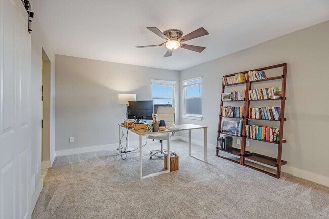 Building Photo - Beautiful mountain views from a Gold Hill Mesa corner lot with a hot tub!
